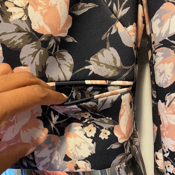 ASOS Cropped Blazer - Picture 3 of 5